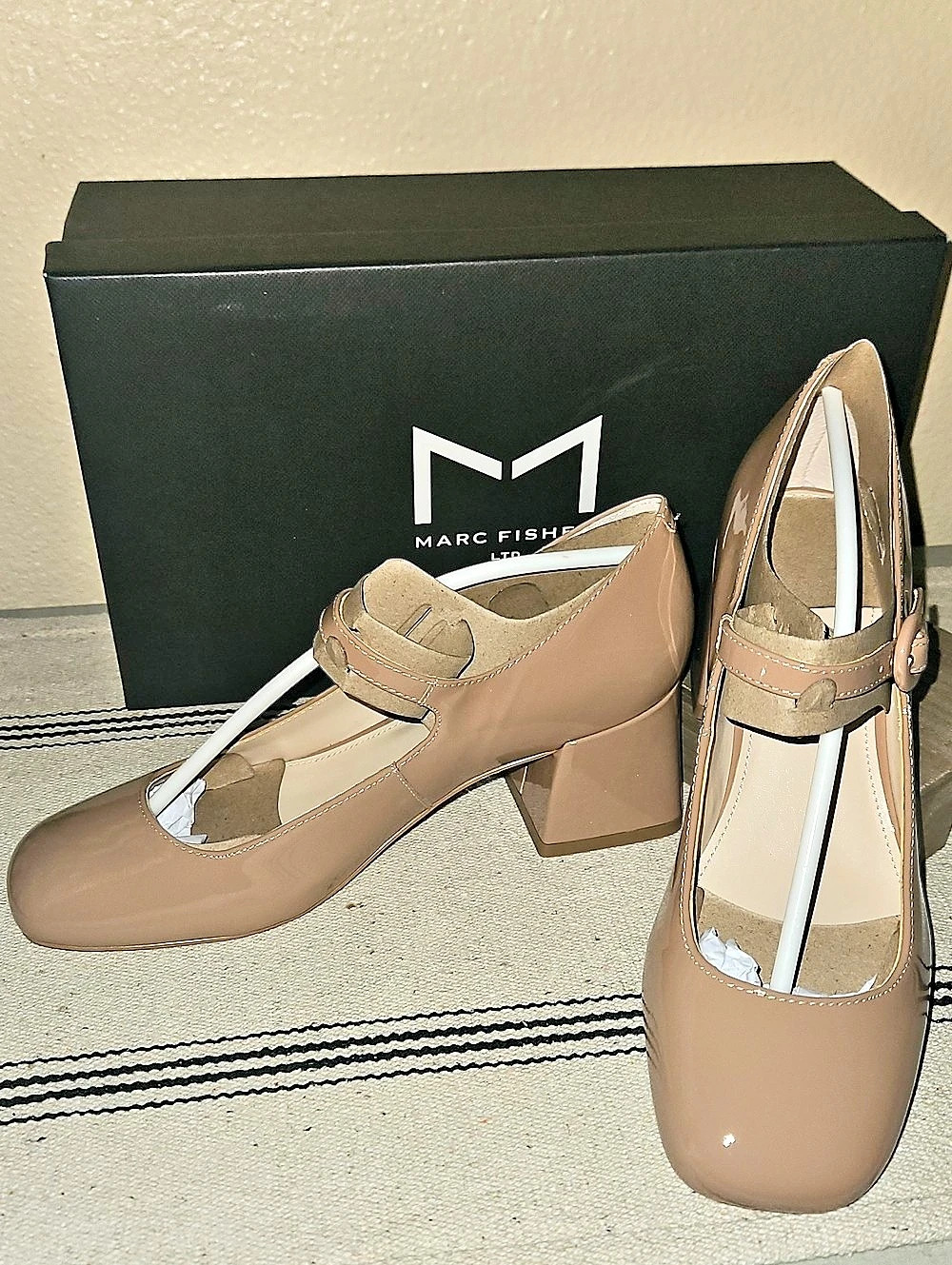 Marc Fisher Mary Jane Block Heel Shoes in Brown New